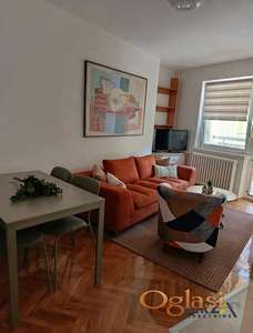 ODLIČAN DVOSOBAN PET FRIENDLY STAN KOD FUTOŠKE PIAJCE