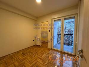 Odličan dvosoban stan na Bulevaru oslobođenja!