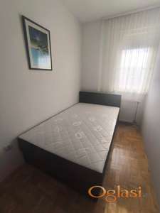 Stan sa malom mjesecnom rezijom