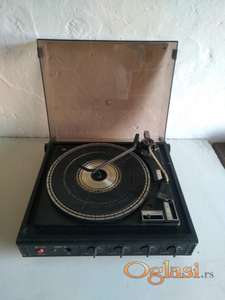 gramofon TOSCA 15 ispravan