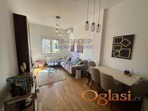 Prelep dvoiposoban stan u Cara Dušana