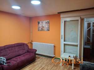 Zgodan stan na odlicnoj lokaciji