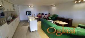 Spratna kuca u Ledinci! Otvoren pogled!