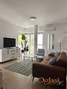  LUX DVOSOBAN STAN KOD SAJMA