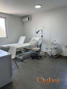 Uknjižen 2.0 sa parking mestom novija gradnja ID#9352