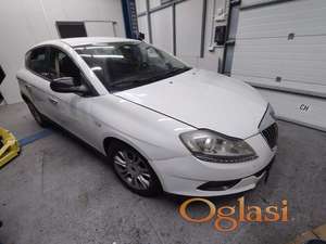 Lancia delta 1.6 jtd selespeed kompletan auto u delovima