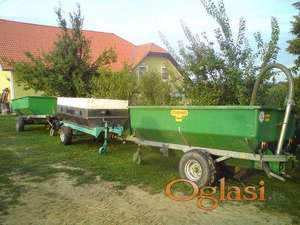 PRIKOLICA traktor kombajn grožđe voće preša