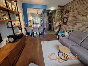 Trosoban stan u centru grada