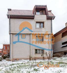 Odlična porodična kuća 320m2,  plac 476m2, Apelovac