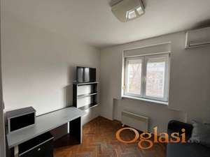 Garsonjera na Grbavici