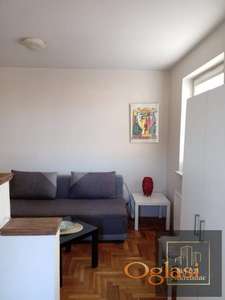 Garsonjera kod Socijalnog ! Vojvode Šupljikca