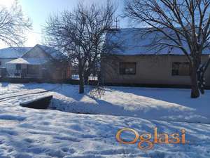 KUĆA NA GLAVNOJ ULICI U BANATSKOM KARAĐORĐEVU + lokal + veliki pomoćni objekti – plac 19,25 ari