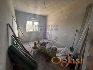 Prodaje se kuca u izradnji u Temerinu