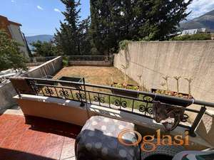 Visok povrat investicije (ROI): Studio 38 m² sa dvorištem 40 m² u Donjoj Lastvi, Tivat