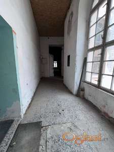 POSLOVNI PROSTOR 274m2, MOGUCNOST IZGRADNJE PO SOPSTVENOJ ZELJI I POTREBAMA