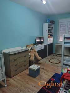 Dvosoban stan na trećem spratu