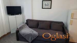 GARSONJERA BLIZU FAKULTETA