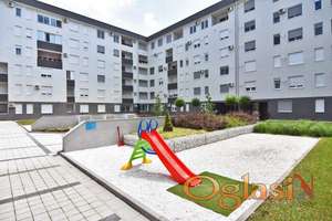 Sajam Komplex,stan 44 m2 + parking