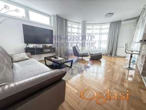 Trosoban stan, 76m2,Centar