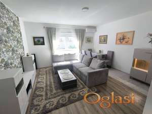 NOVA, NAMESTENA GARSONJERA NA ADICAMA SA PARKINGOM