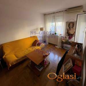 Namešten jednoiposoban stan od 34 m² na Grbavici.