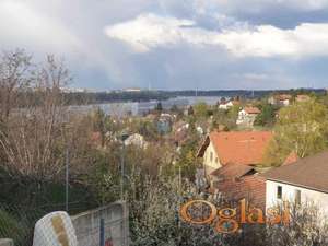 BOCKE, odlicna kuća - prelep pogled na Dunav i Novi Sad
