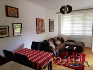  NAMEŠTEN JEDNOIPOSOBAN STAN, PET FRIENDLY, SOCIJALNO