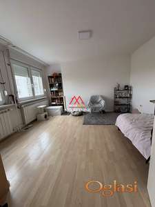 Dvosoban stan - 50m2 - Šekspirova polunamešten