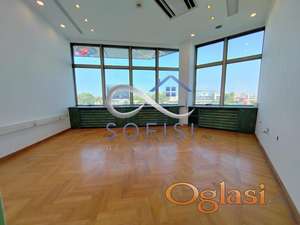 Novi Sad - Poslovni prostor u poslovnoj zgradi ID#1158