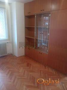 Izdaje se trosoban stan na Trošarini, 75m2,na petom spratu