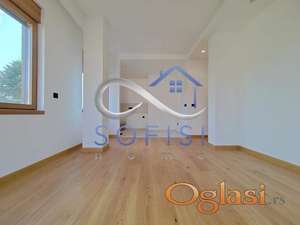 Novi Sad, Cara Dušana - Odličan četvorosoban stan ID#1081