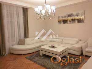 LUX četvorosoban stan u Centru Novog Sada ID#6115