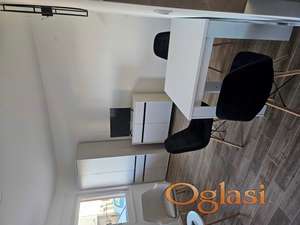 Garsonjera sa parking mestom