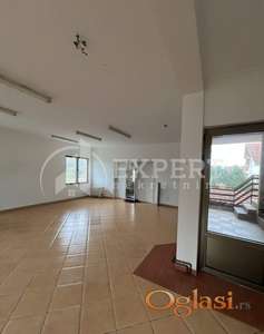 Izdaje se odličan poslovni prostor u Svrljigu, 150m2