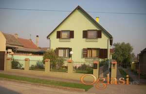 Prodaje se kuća u Pavlovcima