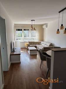 Izdaje se 2.0 stan u novogradnji u Zemunu