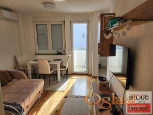 PETROVARADIN, 46m2, Dvoiposoban, Namešten