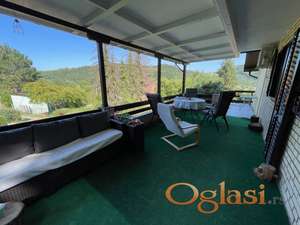 Porodična spratna kuća 143m Rakovac plac 930m