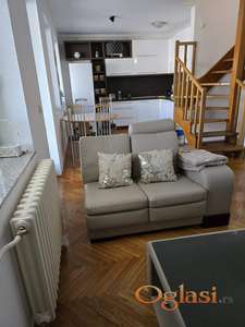 Četvorosoban stan na Bulevaru Oslobođenja !