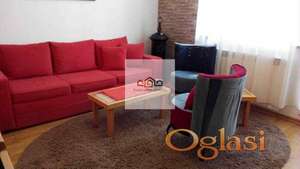 JEDNOSOBAN STAN 33M2 BULEVAR OSLOBOĐENJA