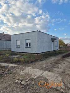 Plac sa novom kućom u Čurugu