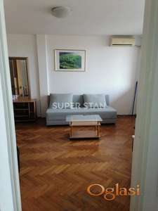 Prostran dvoiposoban u blizini Starog Merkatora ID#1250