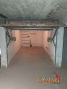 UKNJIZENA GARAZA  21000E