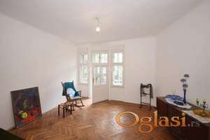 Odličan salonski stan u Džordža Vašingtona ID#5623