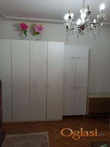 Izdajem stan u Bulevaru kralja Aleksandra