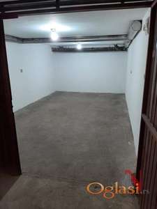 NOVA USELJIVA GARAZA 16M2 DALJINSKO OTVARANJE 100E