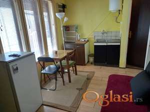 Garsonjera na domak Narodnog pozorišta u Nišu