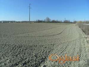 HITNO  AKCIJA  KAĆ PLAC 4750 m2  - može DA SE UVEDE STRUJA I VODA - kod belog vira - 95000 EVRA