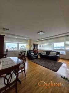 Četvorosoban stan, 110 m², Bulevar Oslobođenja, Novi Sad, 8. sprat