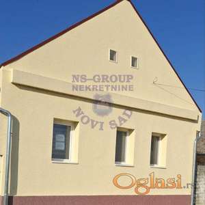 Kuća i pomoćni objekat - kompletno renovirani